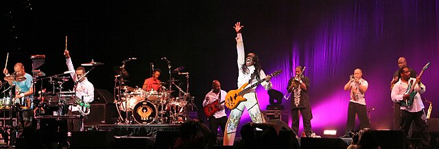 Earth, Wind and Fire sur scène en 2009